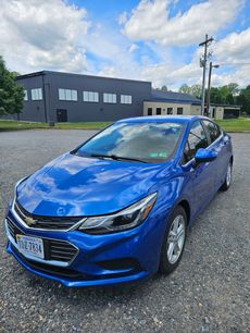 Used 2017 Chevrolet Cruze LT