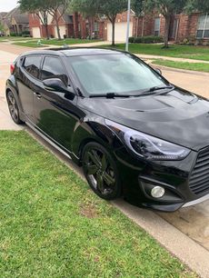 Used 2015 Hyundai Veloster Turbo w/ Option Group 04