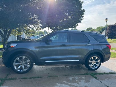 Used 2020 Ford Explorer Platinum w/ Premium Technology Package