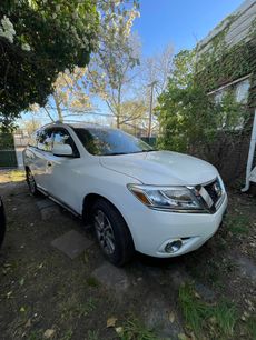 Used 2015 Nissan Pathfinder SL w/ SL Premium Package