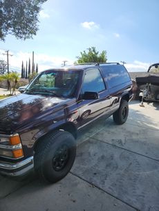 Used 1997 Chevrolet Tahoe 4WD 2-Door w/ Preferred Equipment Group 3