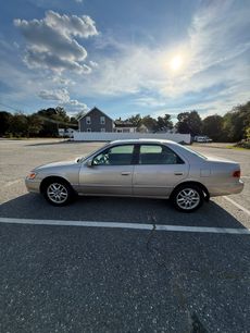 Used 2001 Toyota Camry XLE