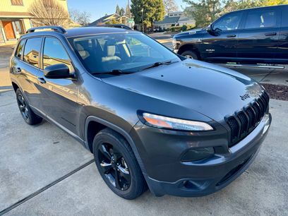Used 2018 Jeep Cherokee Latitude w/ Altitude Package