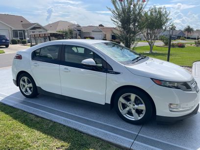 Used 2014 Chevrolet Volt w/ Enhanced Safety Package 2
