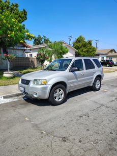 Used 2005 Ford Escape 2WD Hybrid