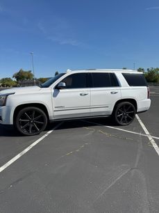 Used 2019 GMC Yukon Denali w/ Denali Ultimate Package