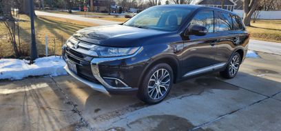 Used 2016 Mitsubishi Outlander SE