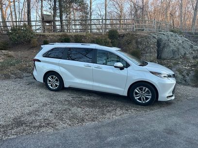 Used 2022 Toyota Sienna Limited