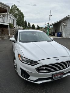 Used 2020 Ford Fusion SE