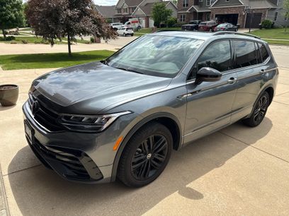 Used 2022 Volkswagen Tiguan SE R-Line