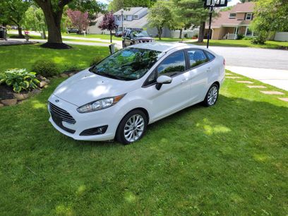 Used 2014 Ford Fiesta SE w/ Equipment Group 201A