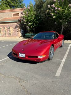 Used 1998 Chevrolet Corvette Coupe
