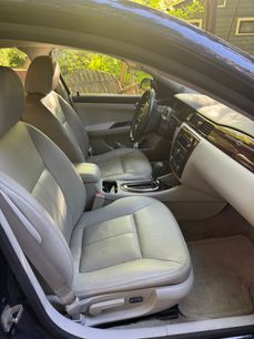 Used 2009 Chevrolet Impala LT w/ Luxury Edition Package