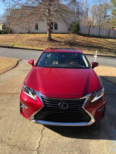 Used 2017 Lexus ES 300h w/ Navigation System Package