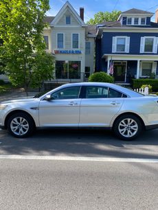 Used 2011 Ford Taurus SEL w/ 201A Rapid Spec Order Code