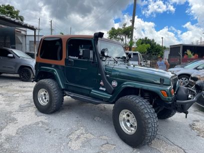1999 Jeep Wrangler for Sale in Hollywood, FL (Test Drive at Home) - Kelley Blue  Book