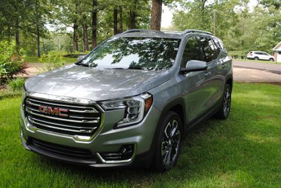 Used 2023 GMC Terrain SLT w/ LPO, Floor Liner Package