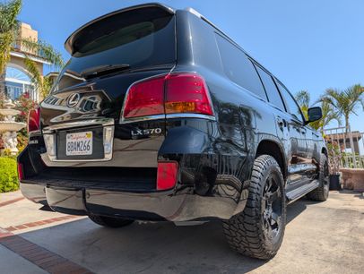 Used 2009 Lexus LX 570 4WD