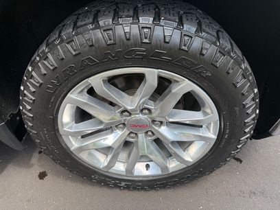 Used 2021 GMC Sierra 1500 SLT