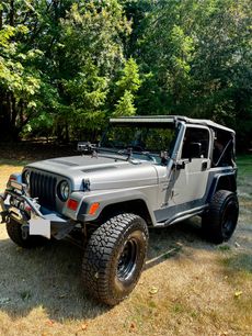 Used 2000 Jeep Wrangler Sport
