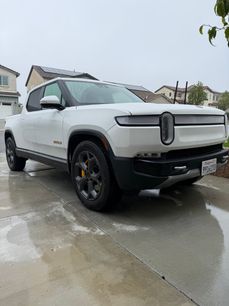 Used 2022 Rivian R1T Adventure