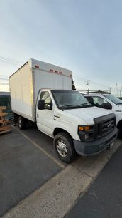 Used 2011 Ford E-350 and Econoline 350 Super Duty w/ PWR Locks & Windows Group