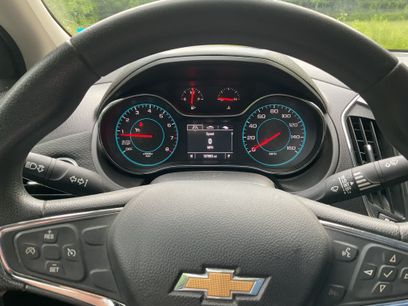 Used 2018 Chevrolet Cruze LT w/ Convenience Package