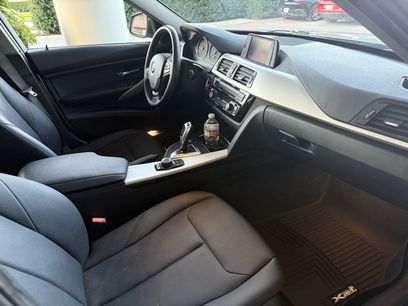 Used 2018 BMW 320i xDrive Sedan