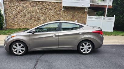 Used 2013 Hyundai Elantra Limited w/ Technology Pkg