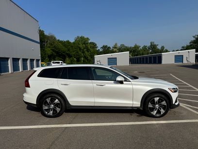 Used 2021 Volvo V60 T5 Cross Country w/ Climate Package