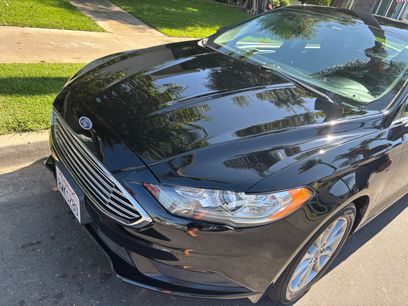Used 2017 Ford Fusion SE