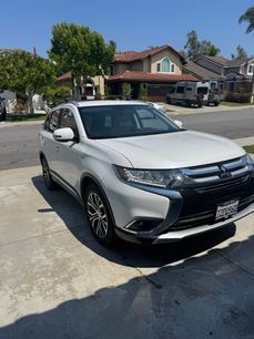 Used 2017 Mitsubishi Outlander SEL