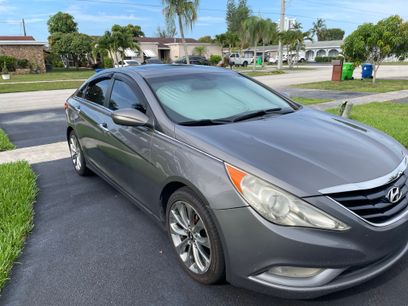 Used 2011 Hyundai Sonata SE w/ Navigation & Sunroof Pkg 4