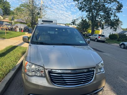 Used 2016 Chrysler Town & Country Touring