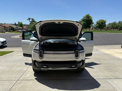 Used 2022 Rivian R1T Launch Edition