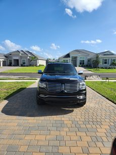 Used 2017 Lincoln Navigator Select