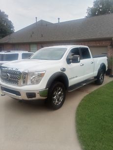 Used 2018 Nissan Titan SV w/ Chrome Package