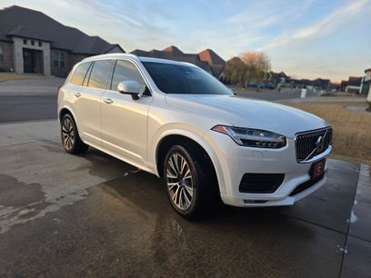 Used 2021 Volvo XC90 T6 Momentum