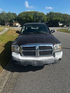 Used 2005 Dodge Dakota ST