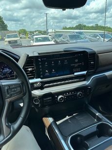 Used 2024 Chevrolet Silverado 2500 High Country w/ Technology Package