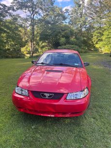 Used 2002 Ford Mustang Coupe