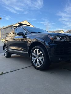 Used 2014 Volkswagen Touareg TDI
