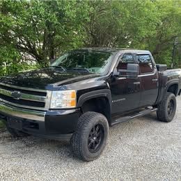 Used 2007 Chevrolet Silverado 1500 LS w/ Towing Package
