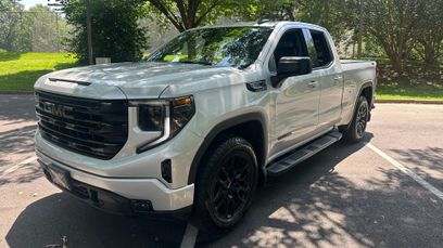 Used 2022 GMC Sierra 1500 Elevation w/ Preferred Package
