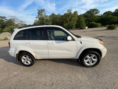Used 2005 Toyota RAV4 4WD