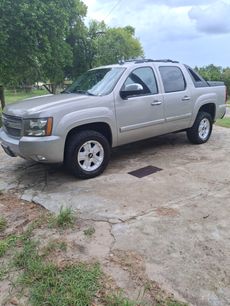 Used 2007 Chevrolet Avalanche LT w/ LT Preferred Equipment Group
