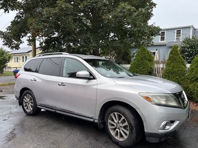Used 2014 Nissan Pathfinder SL w/ SL Tech Package
