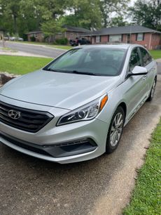 Used 2016 Hyundai Sonata Sport w/ Option Group 1V