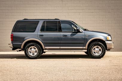 Used 2001 Ford Expedition Eddie Bauer