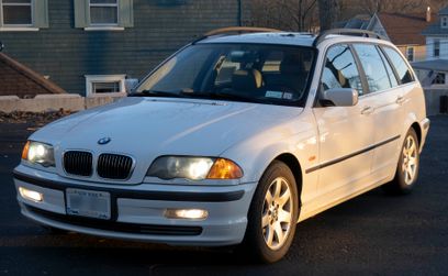 Used 2001 BMW 325i Wagon